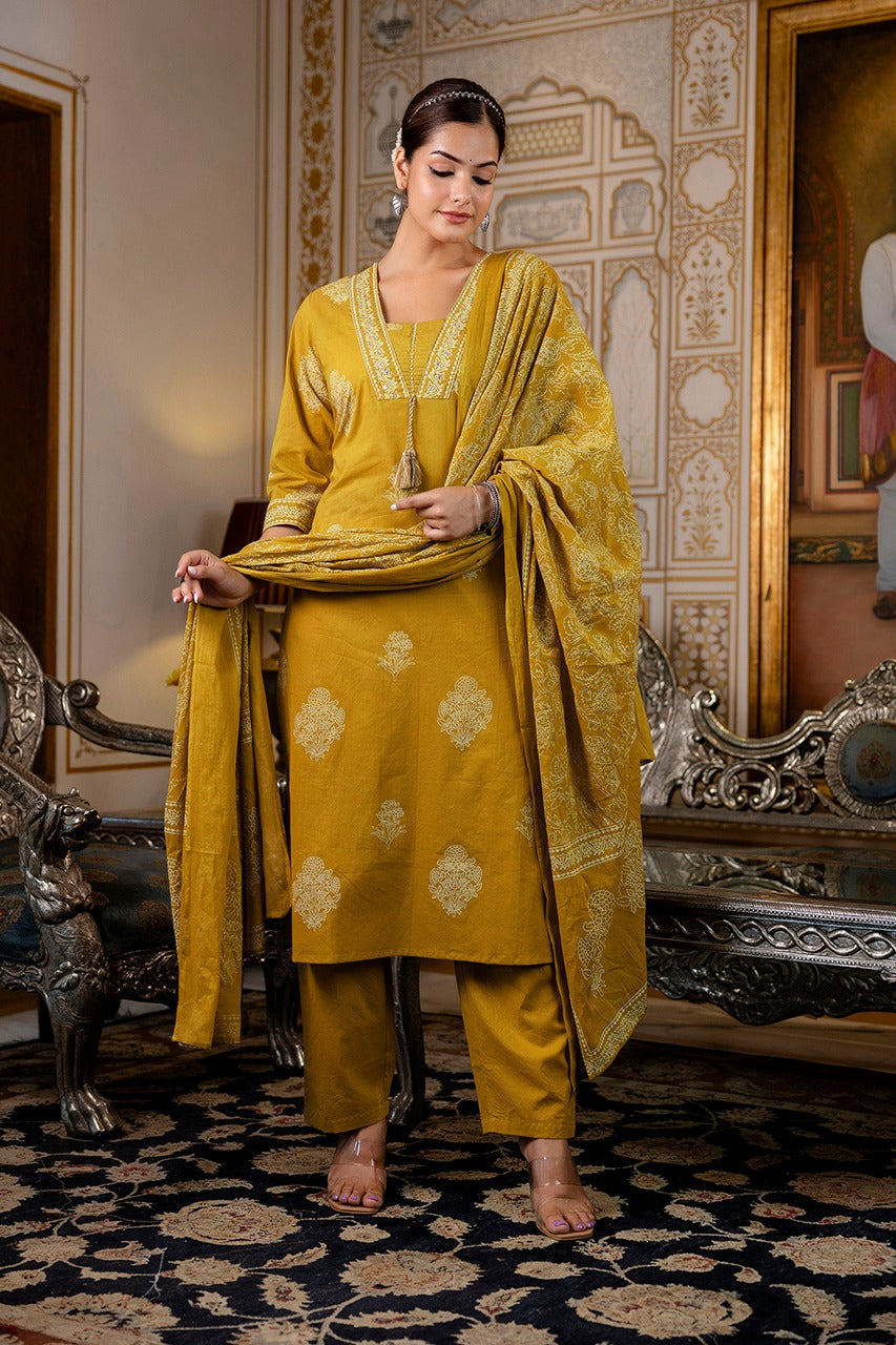 Yellow straight suit