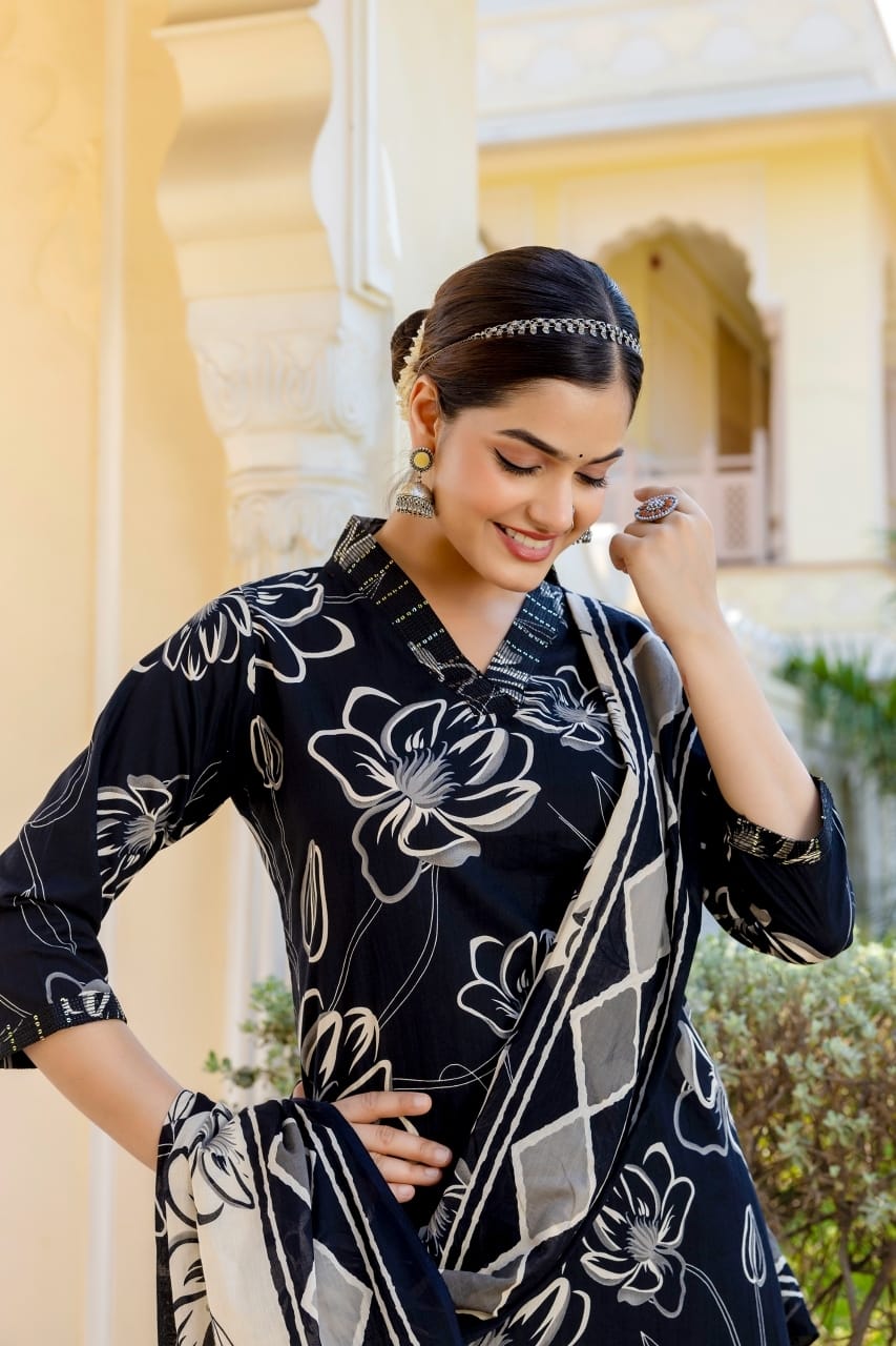 Blue flower printed suit