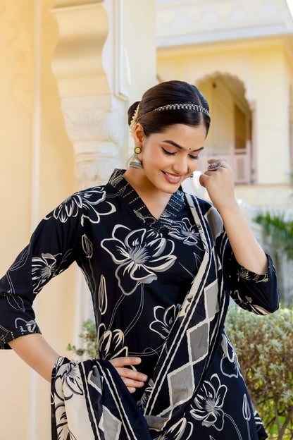 Blue flower printed suit